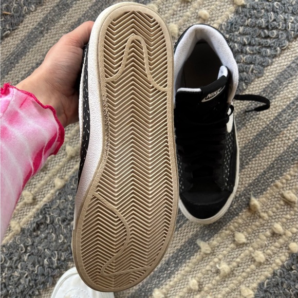 nike youth logo blazers mids - Picture 5 of 7